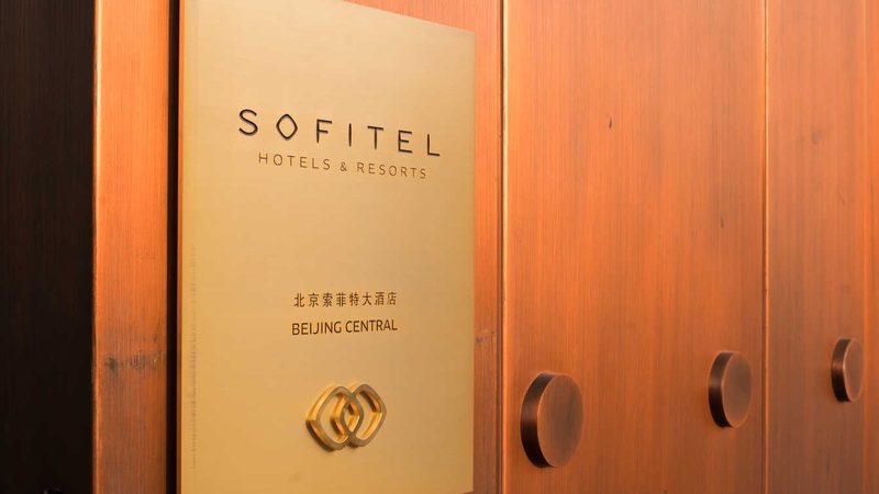 以下是根据市场调研和消费者评价，推荐的广州旅行社前十名，供您参考：